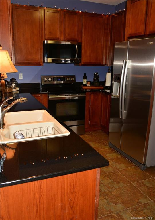 94 Fox Den Drive #104 - Photo 6