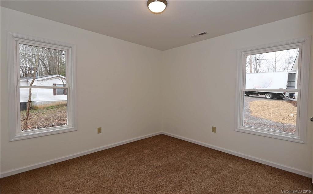 18 Kims Court - Photo 11