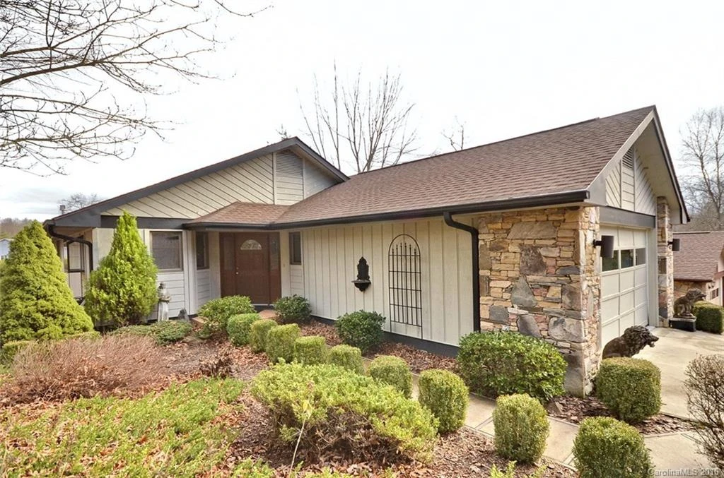 3060 Golfside Lane #17
