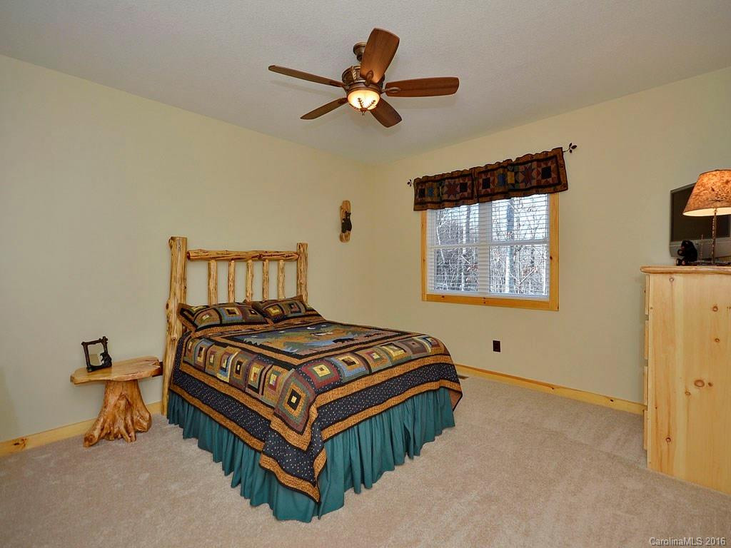 210 Tallyho Lane - Photo 19