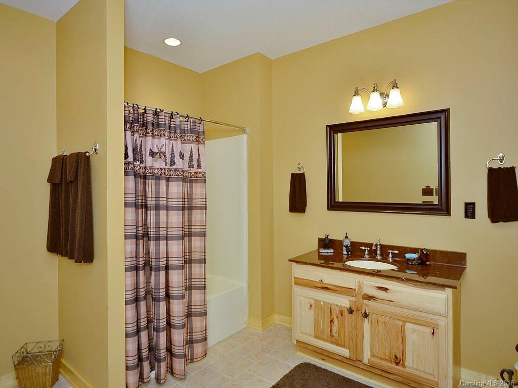 210 Tallyho Lane - Photo 20