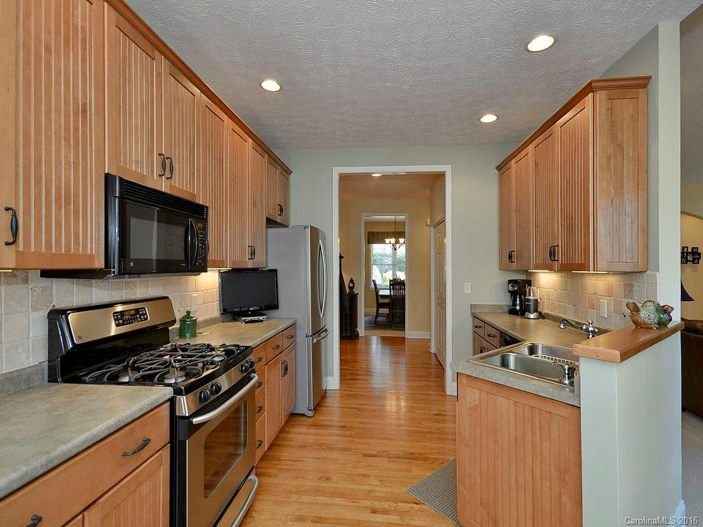 210 Tallyho Lane - Photo 9