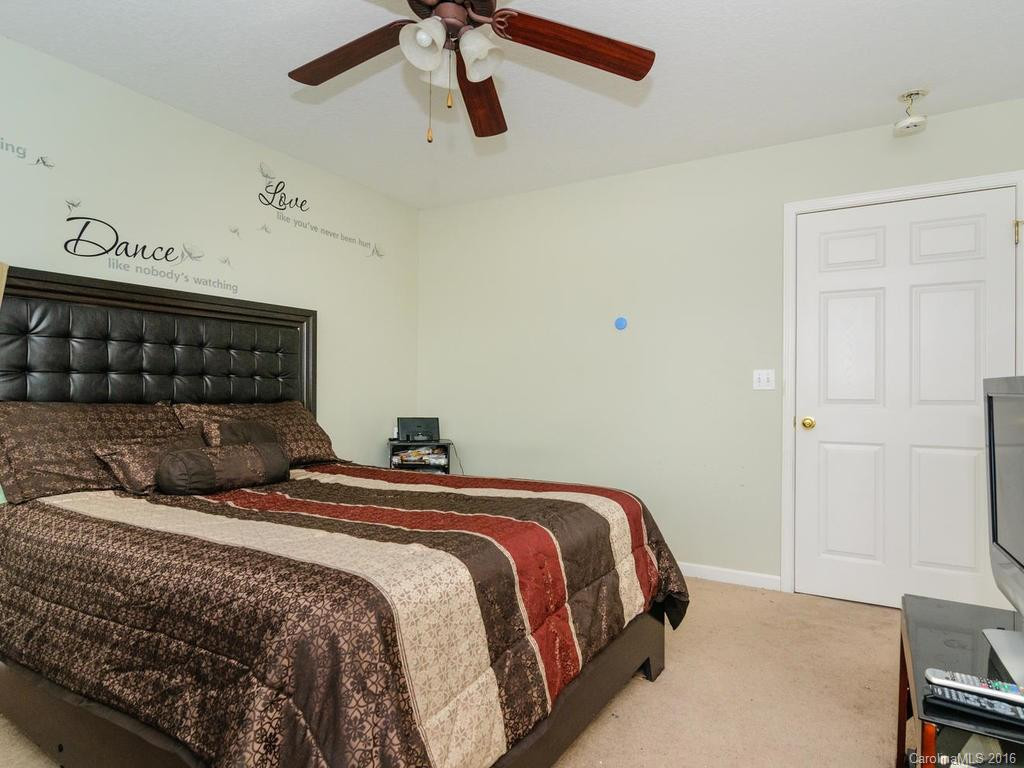 12 Rotunda Circle #106 - Photo 16