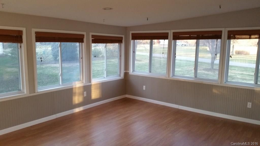 125 Cardinal Road - Photo 8