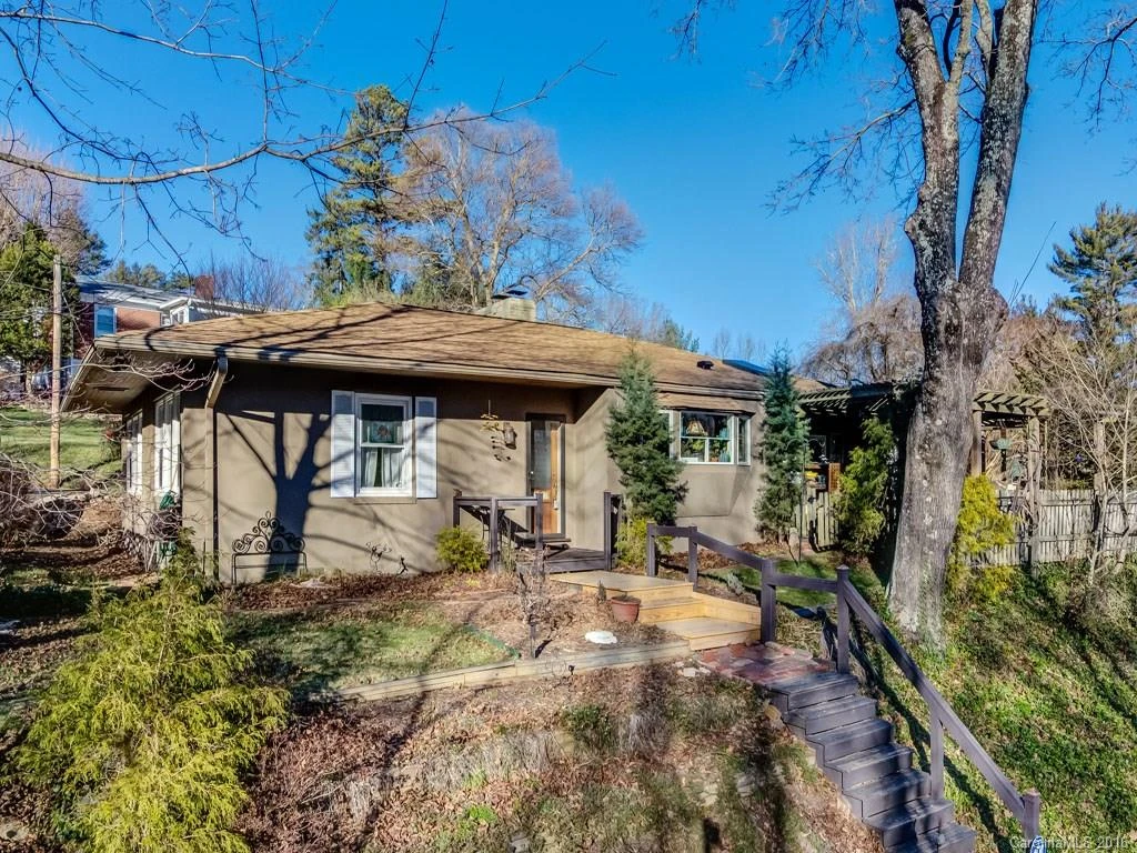 272 Lakewood Drive