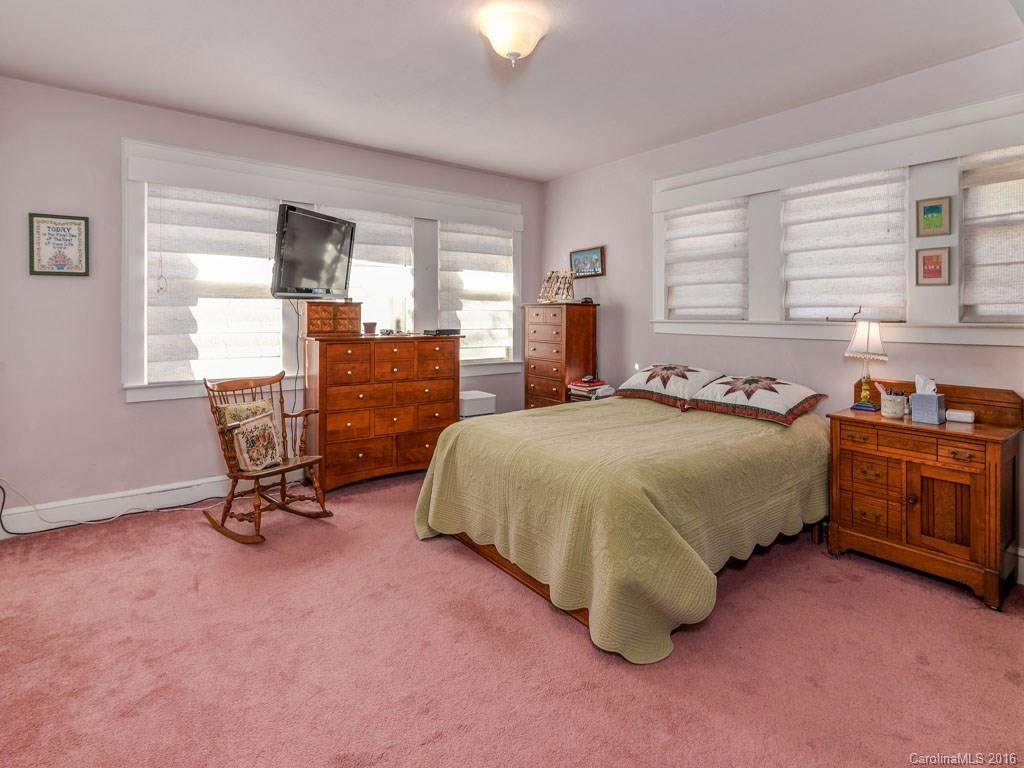 272 Lakewood Drive - Photo 13