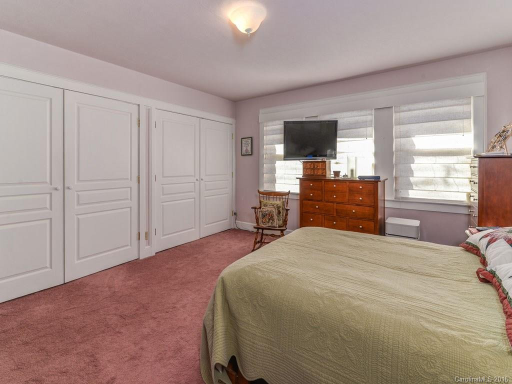 272 Lakewood Drive - Photo 14