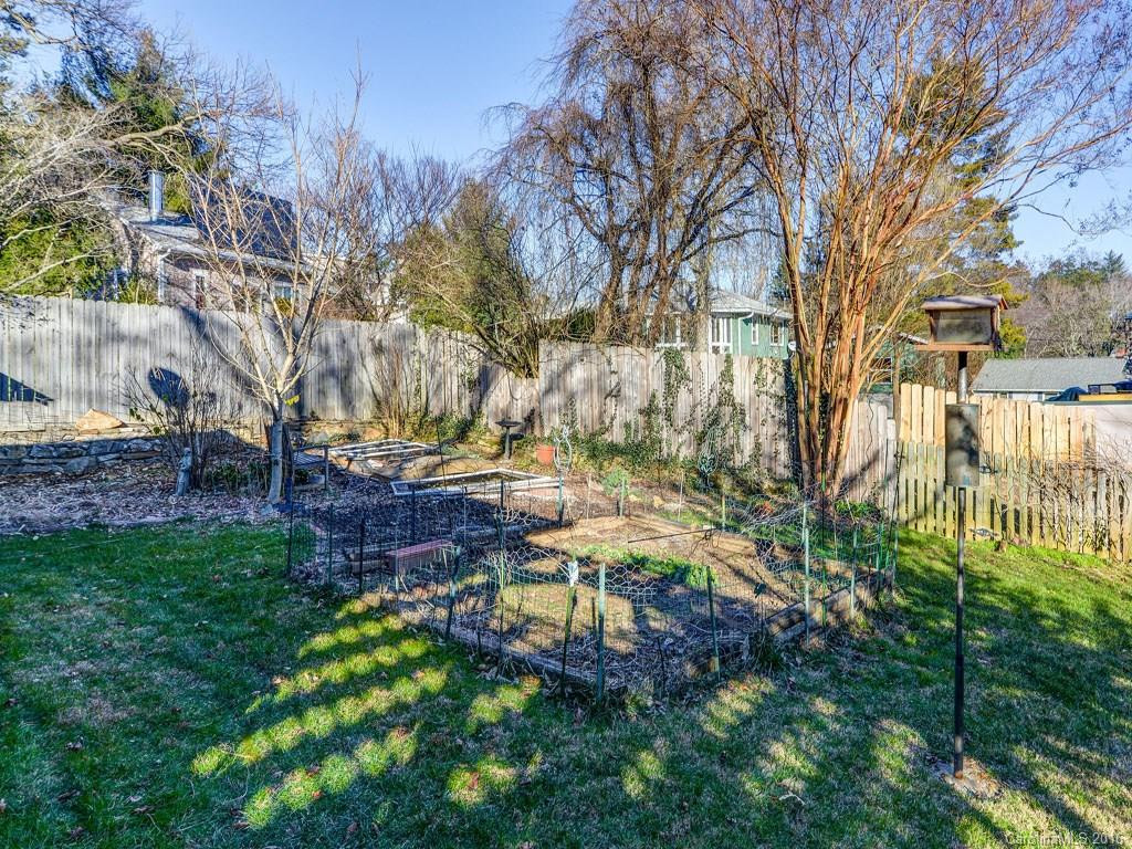 272 Lakewood Drive - Photo 21