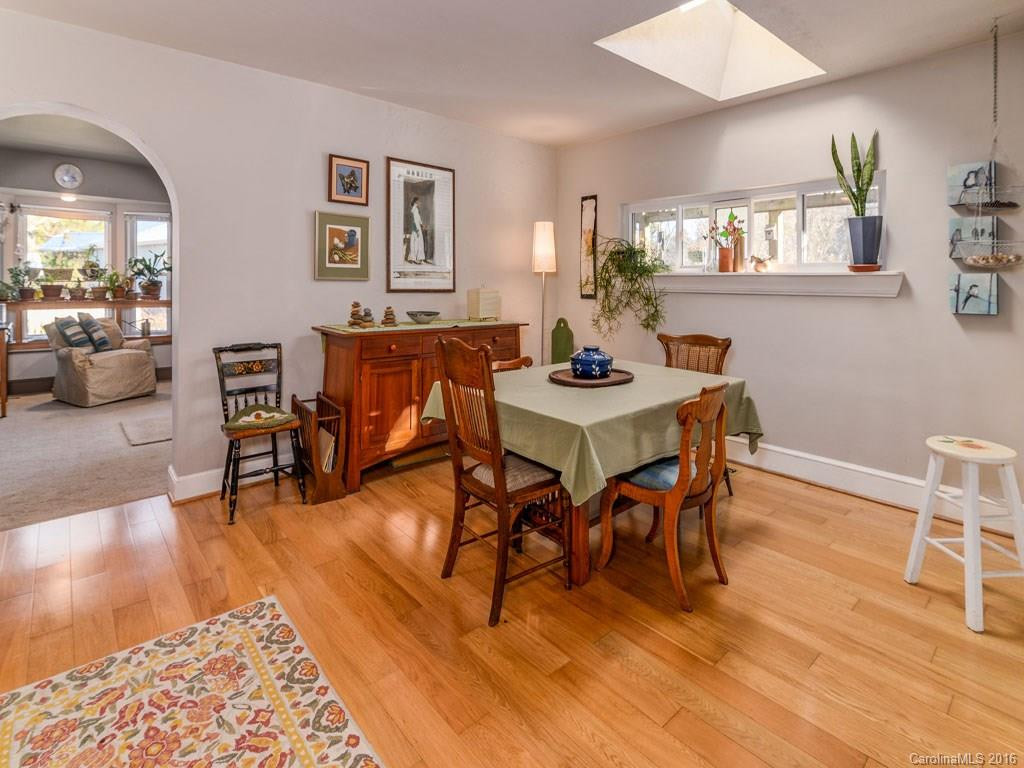 272 Lakewood Drive - Photo 8