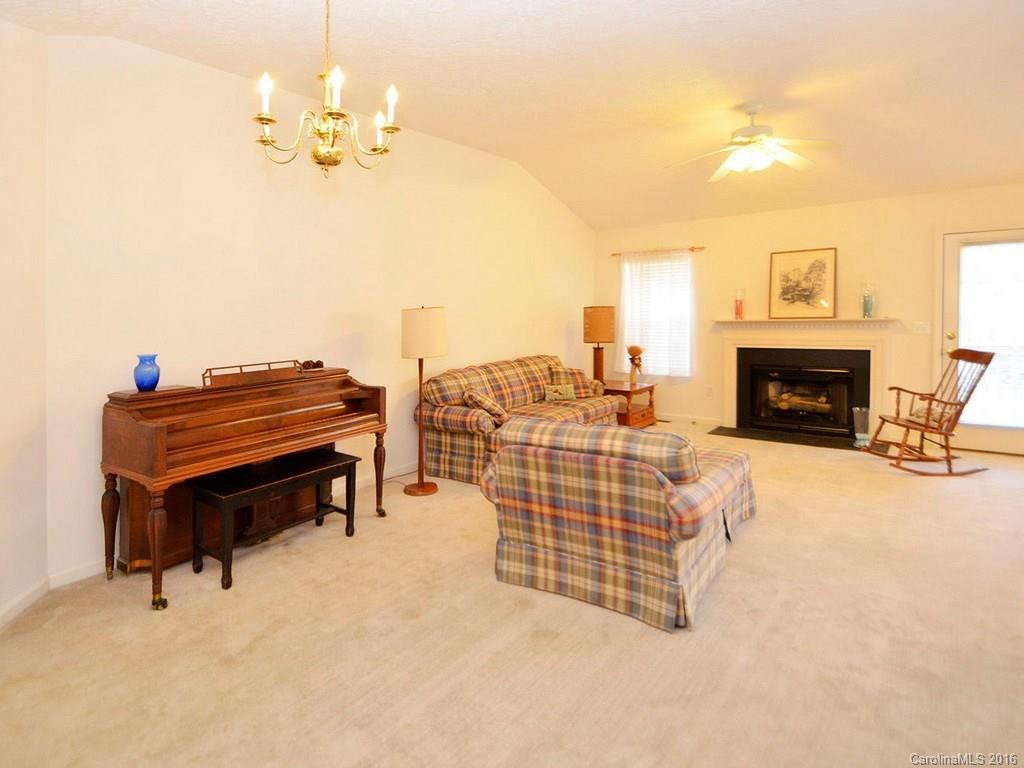 59 Creekside Court #2 - Photo 5