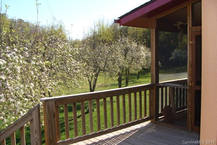 369 Shumont Road - Photo 2