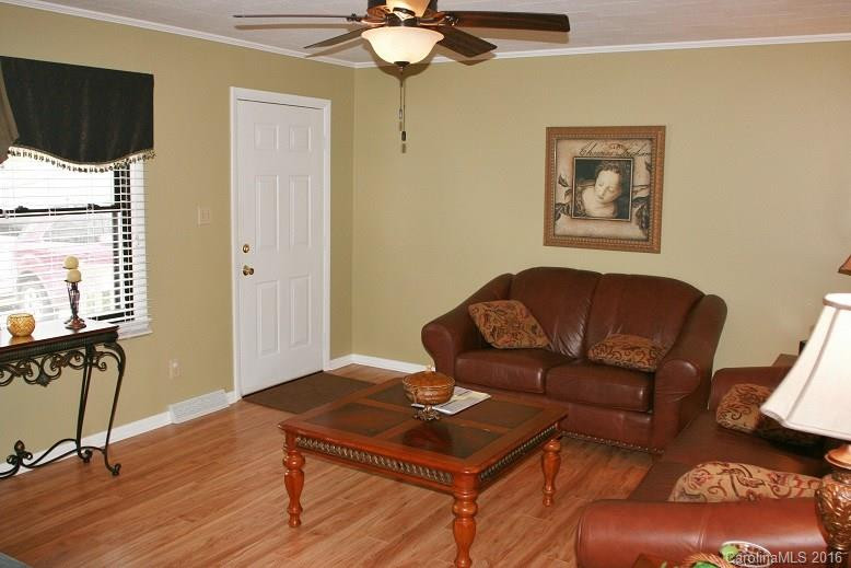 139 Woodland Avenue - Photo 2