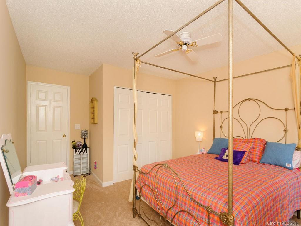 112 Pebble Creek Drive #(K-2) - Photo 17