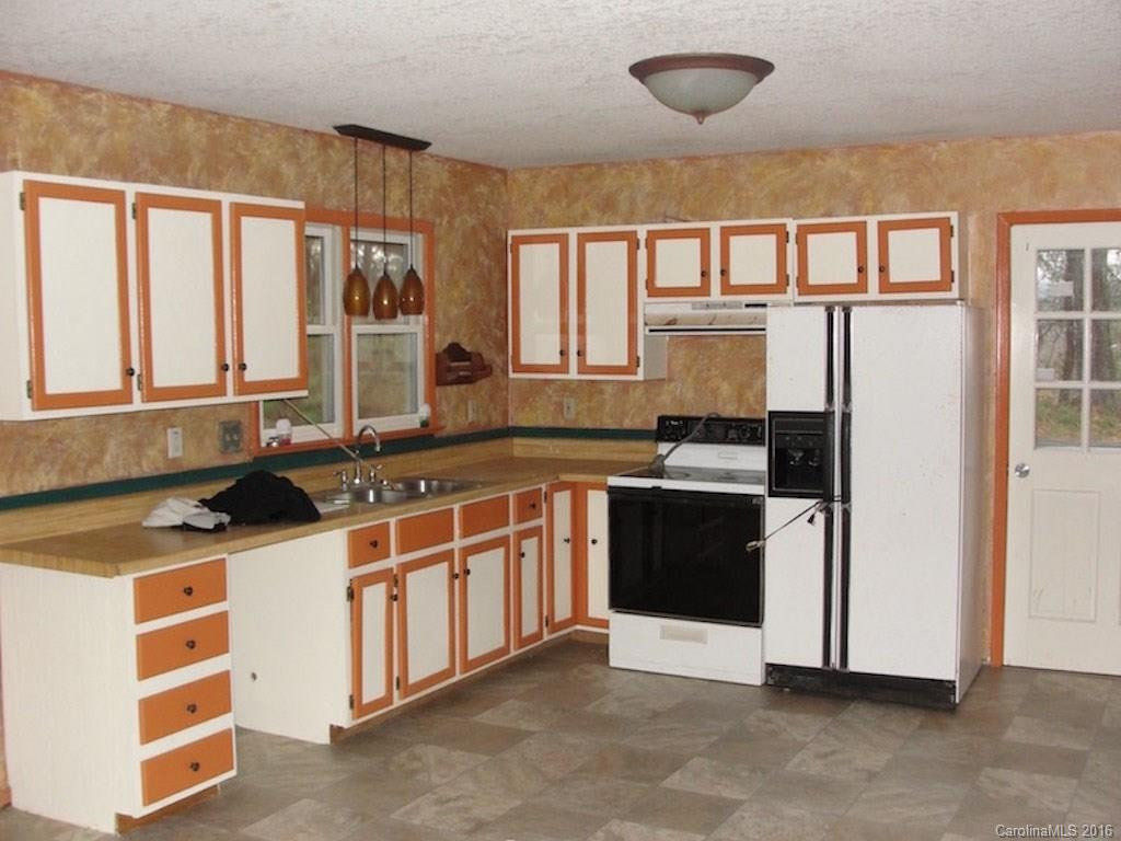 2705 Bear Creek Road - Photo 3