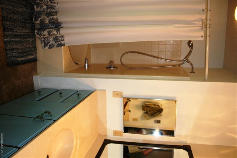 210 Spring Valley Drive - Photo 11