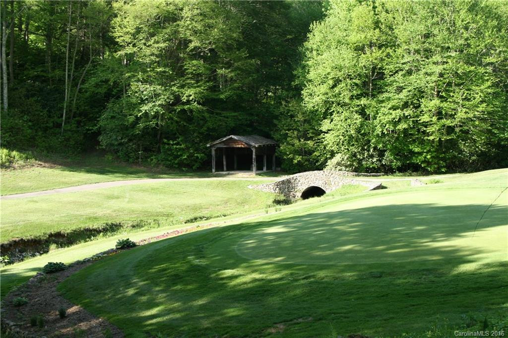 210 Spring Valley Drive - Photo 3