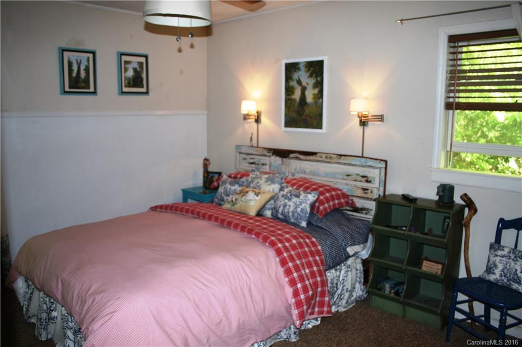 210 Spring Valley Drive - Photo 10