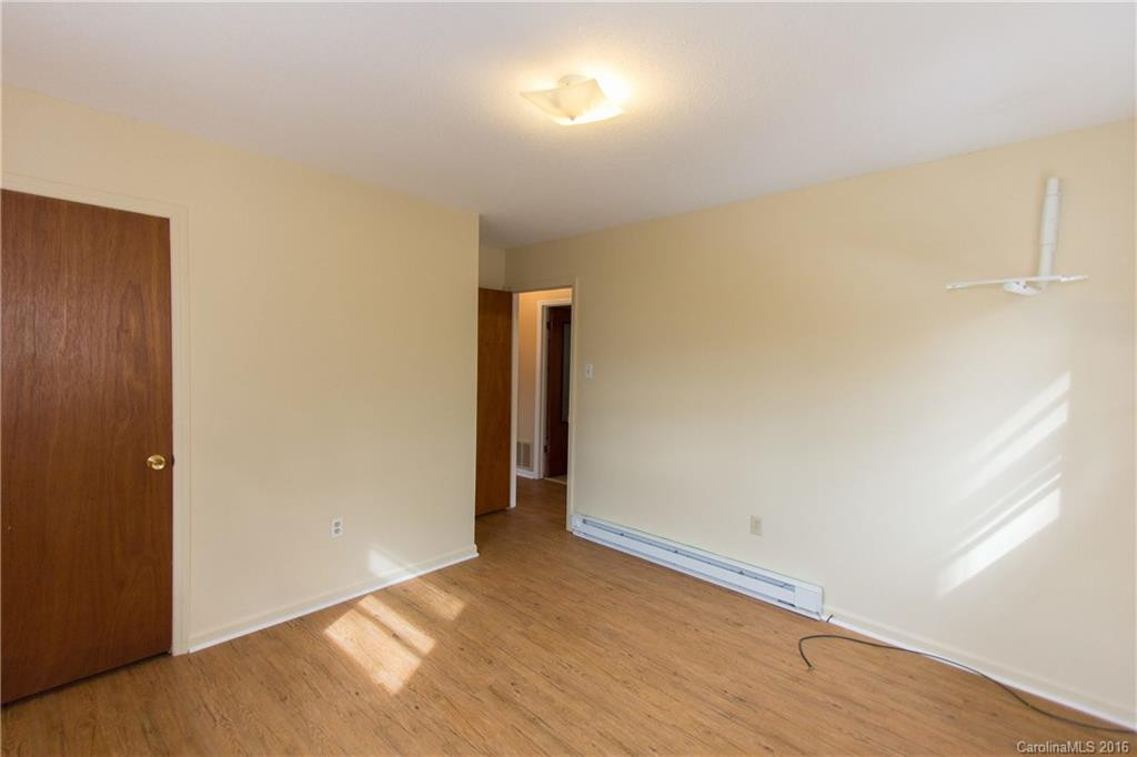 216 Pine Hill Drive - Photo 14