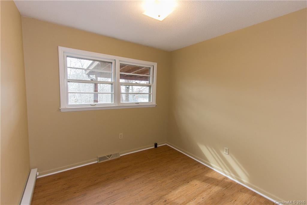 216 Pine Hill Drive - Photo 15