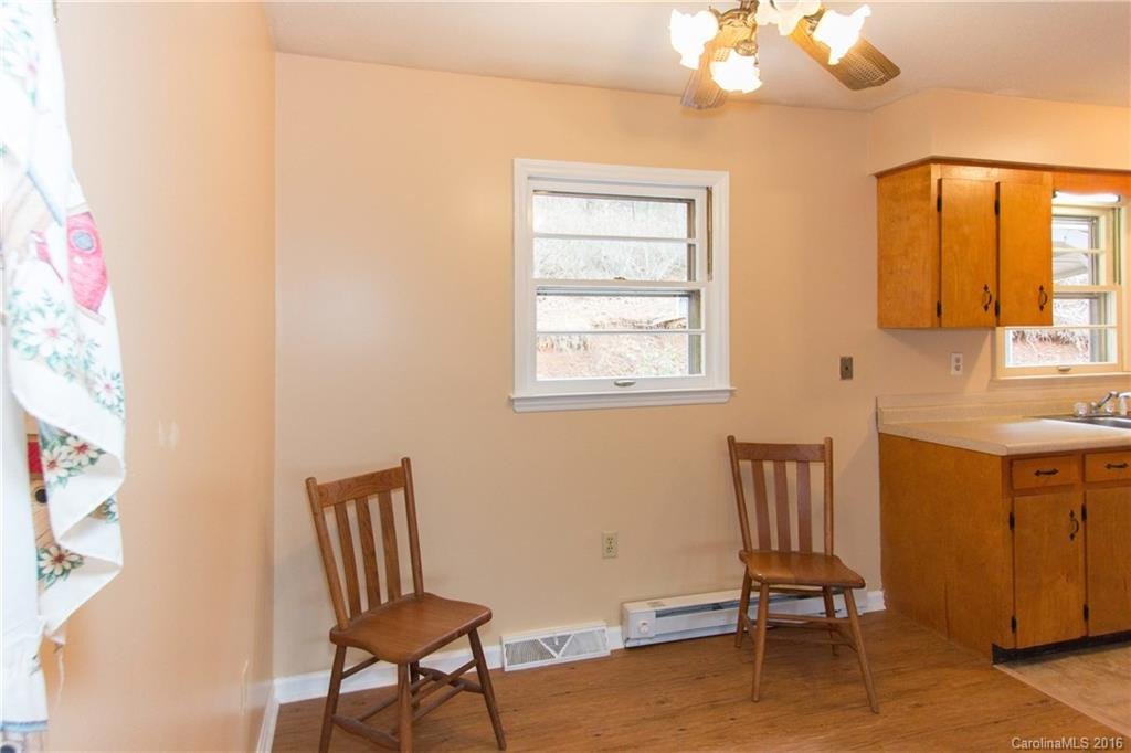 216 Pine Hill Drive - Photo 6