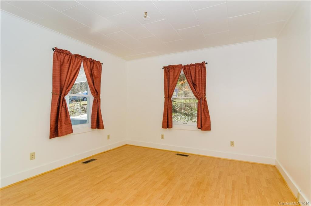 324 Cummins Road - Photo 8