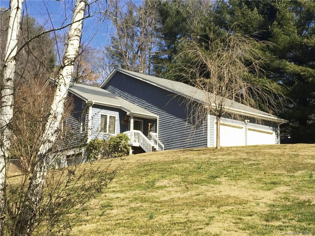 15 Hidden Brook Lane