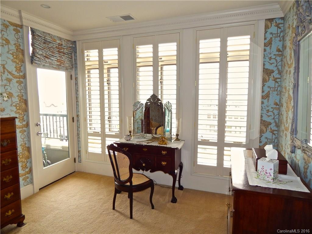 21 Battery Park Avenue #503 - Photo 11