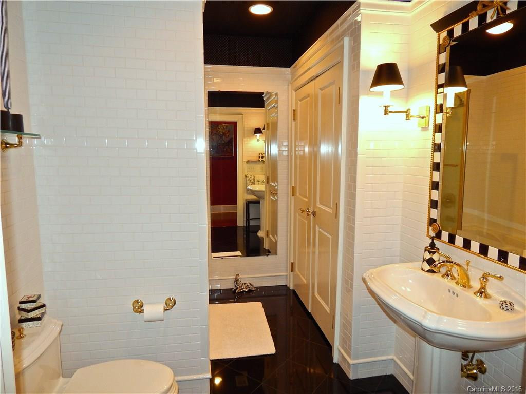 21 Battery Park Avenue #503 - Photo 15