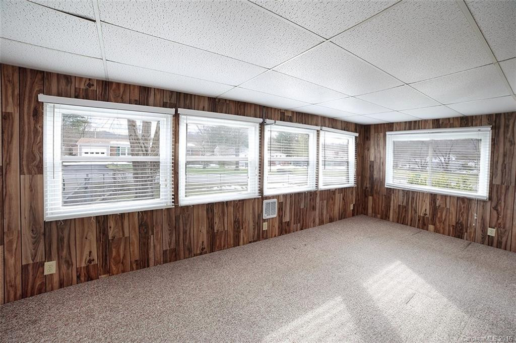 341 Yellowstone Drive - Photo 5
