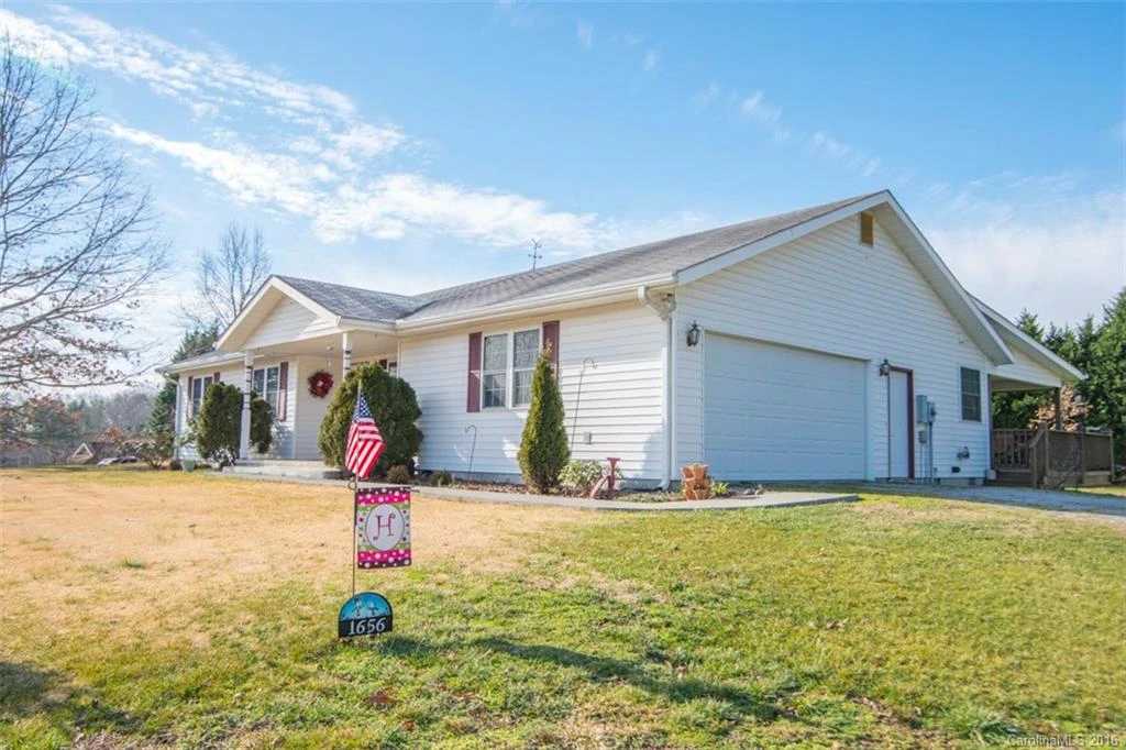 1656 Howard Gap Road