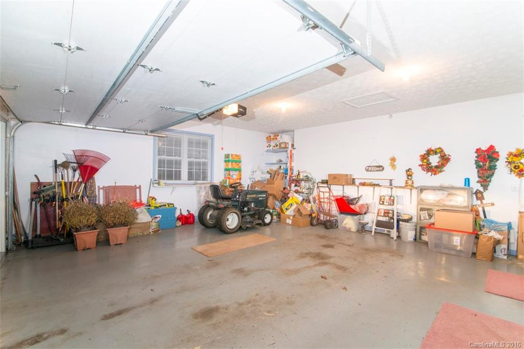 1656 Howard Gap Road - Photo 19