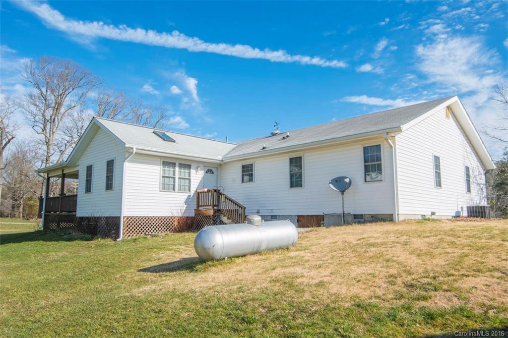 1656 Howard Gap Road - Photo 22