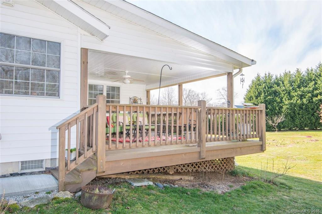 1656 Howard Gap Road - Photo 23