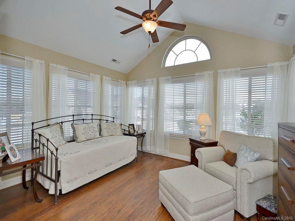127 Summerfield Place #N/A - Photo 5