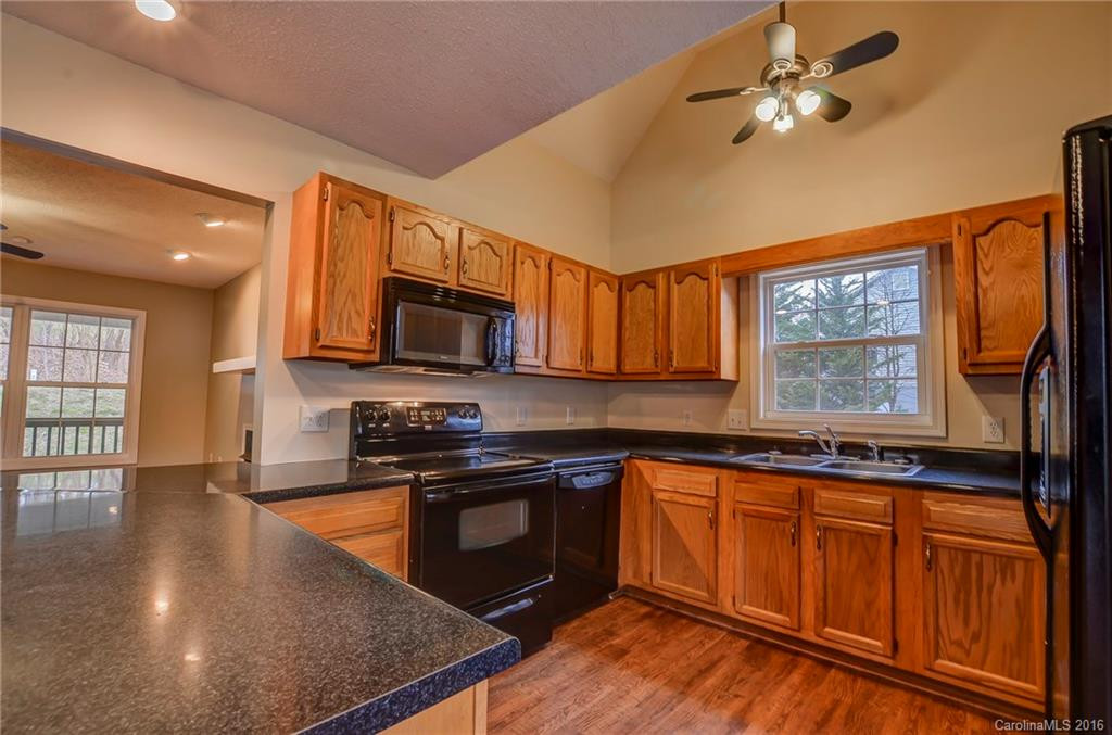 28 Grove Garden Avenue - Photo 12