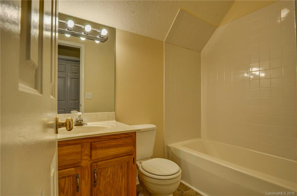 28 Grove Garden Avenue - Photo 6