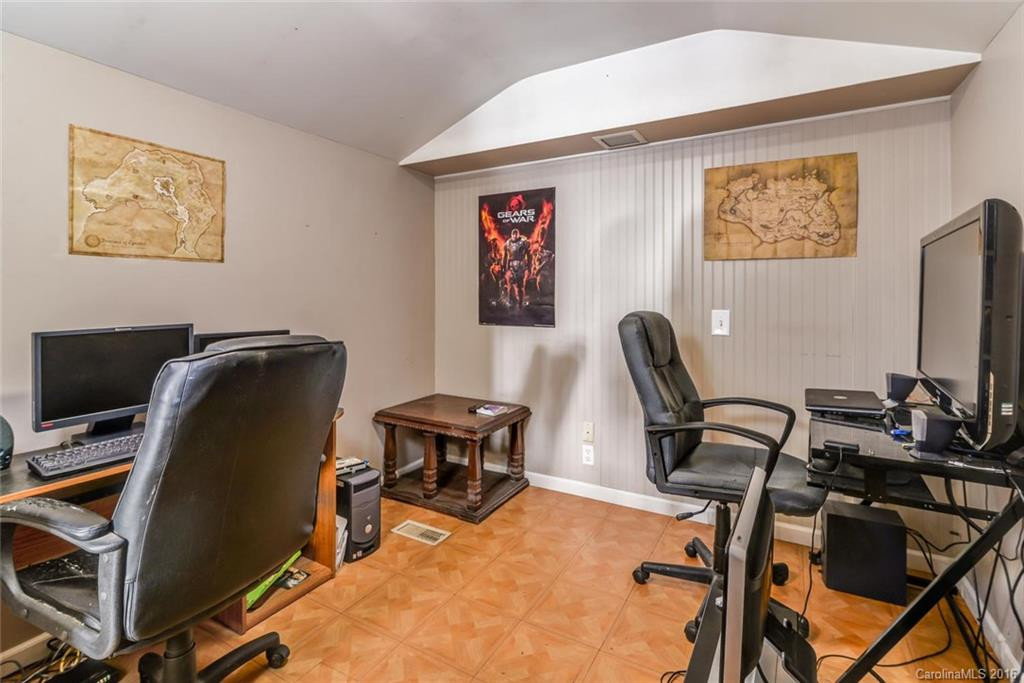 19 Majestic Avenue - Photo 13