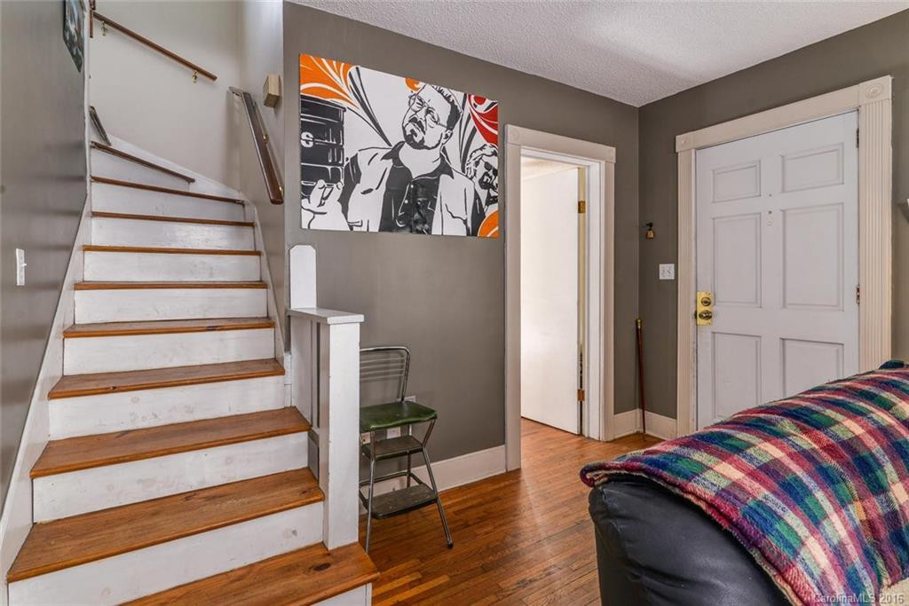 19 Majestic Avenue - Photo 4