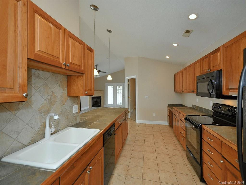 21 Allen Avenue - Photo 11