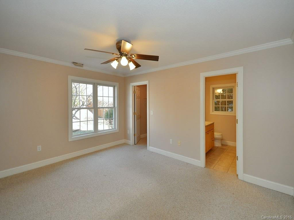 21 Allen Avenue - Photo 12
