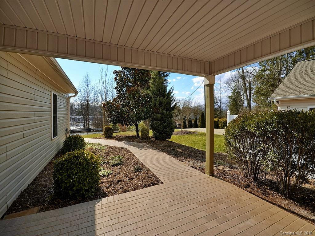 21 Allen Avenue - Photo 4