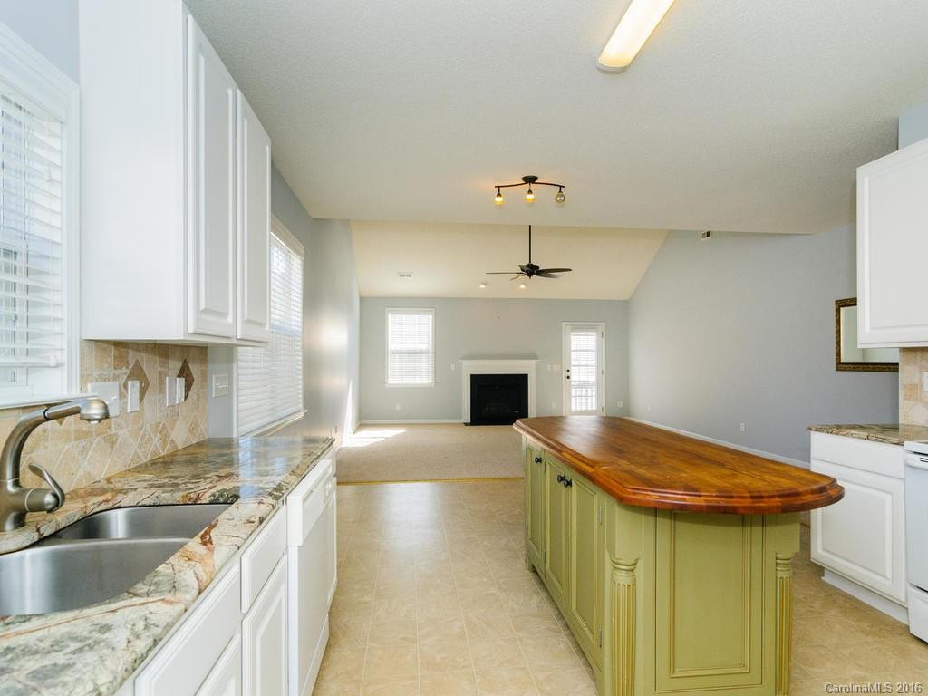 3 Summer Meadow Road #9 - Photo 11