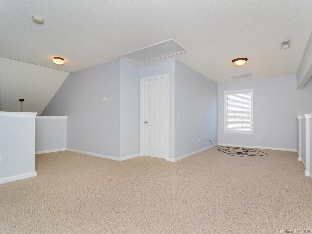 3 Summer Meadow Road #9 - Photo 20