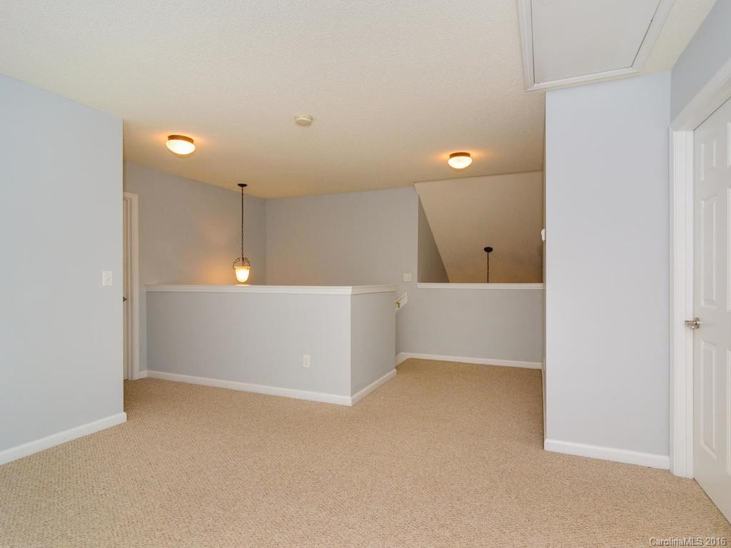 3 Summer Meadow Road #9 - Photo 22