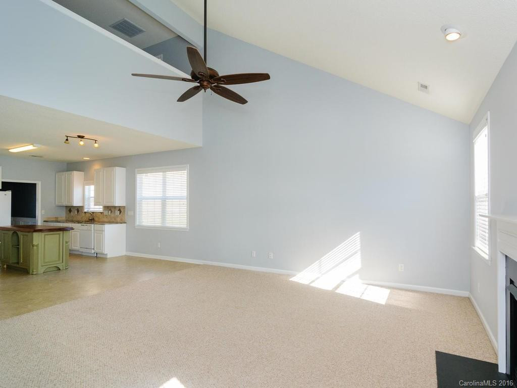 3 Summer Meadow Road #9 - Photo 4