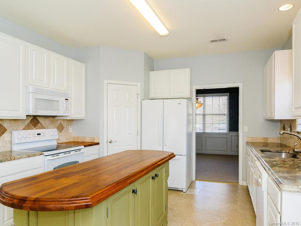 3 Summer Meadow Road #9 - Photo 10