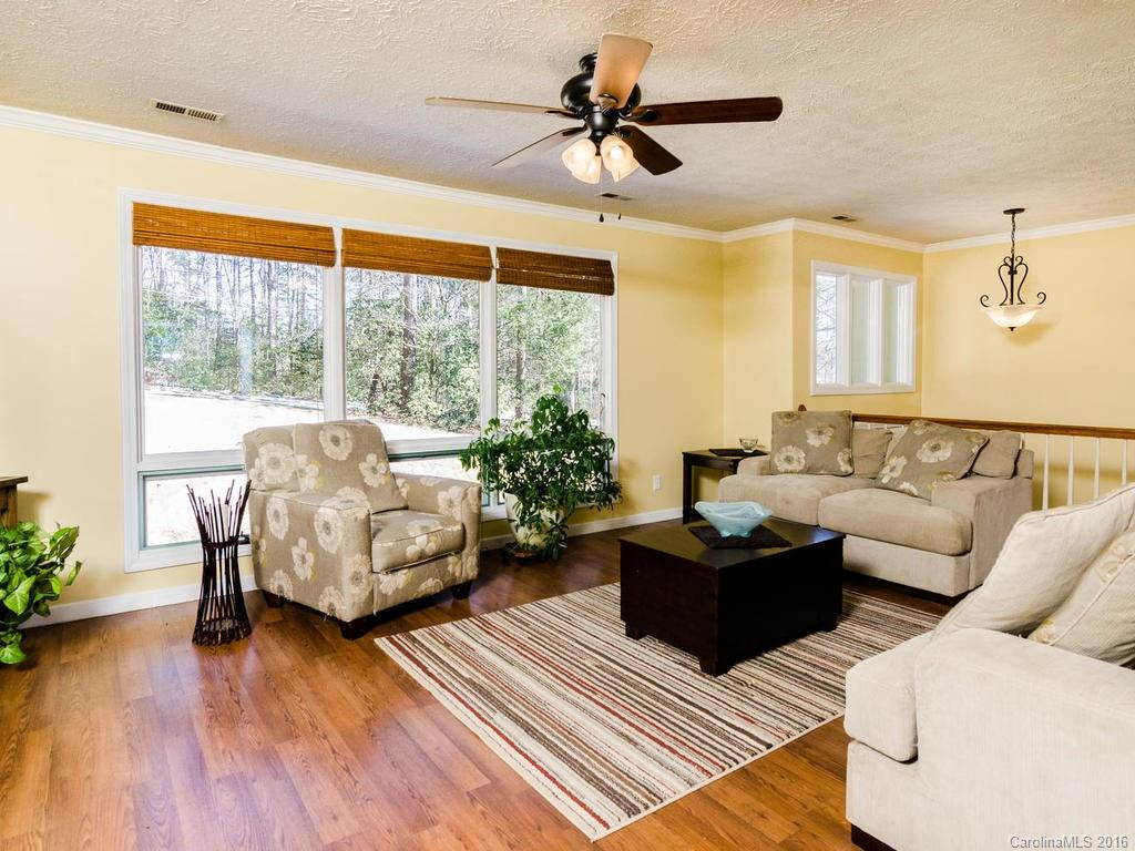 27 Tarkiln Mountain Drive - Photo 2