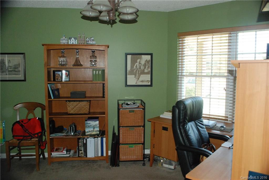 267 Highland Golf Drive - Photo 19