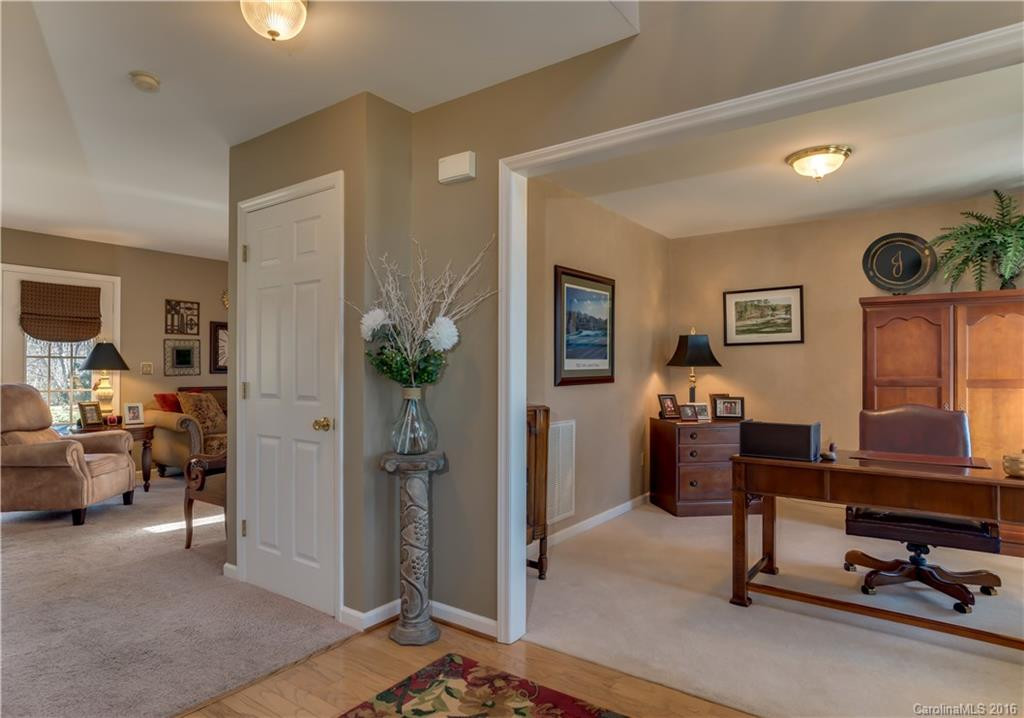 110 Bechtler Court - Photo 4