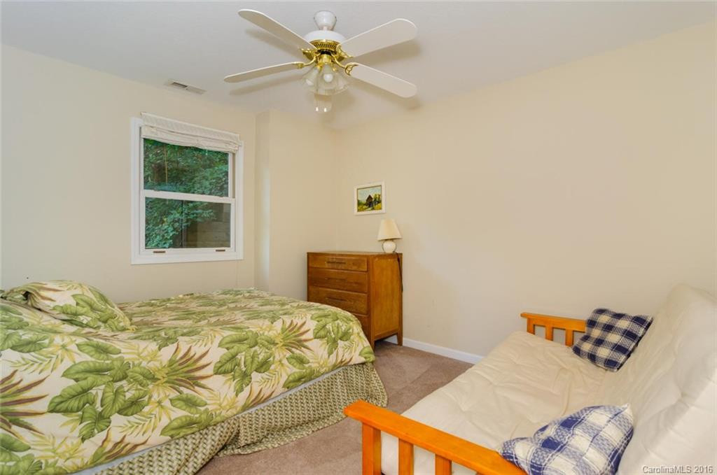 282 Mark Twain Drive - Photo 11